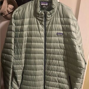 Patagonia Men's Olive Puffer Jacket